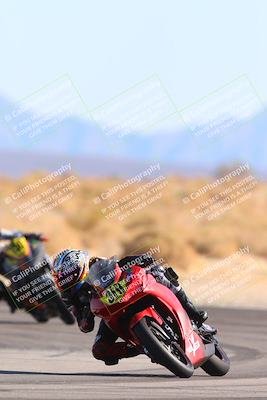 media/Jan-10-2025-CVMA Friday Practice (Fri) [[489e0da257]]/Group 4 and Trackday/Session 4 (Turn 16)/